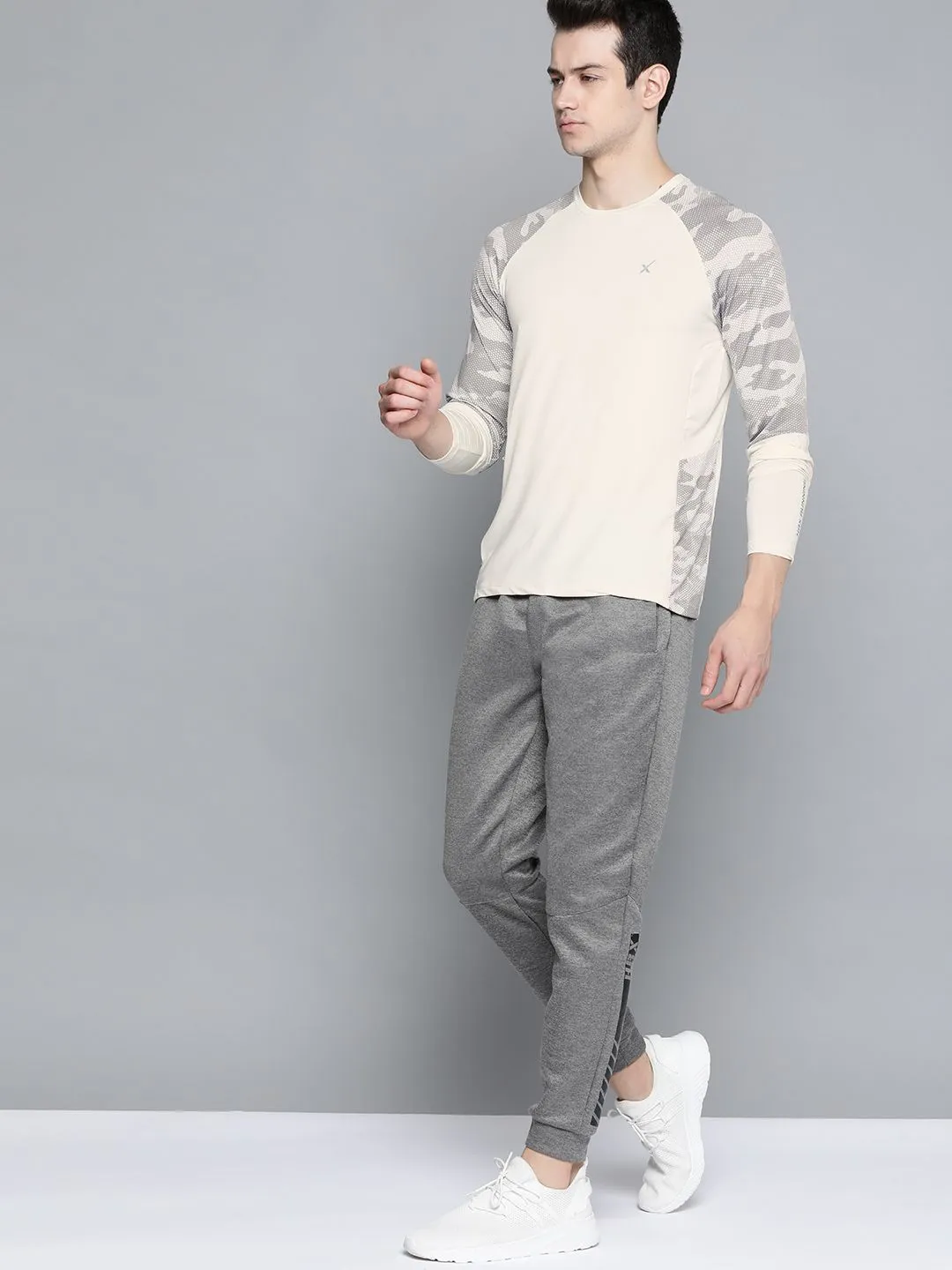 HRX By Hrithik Roshan Men Tofu Camouflage Rapid-Dry Antimicrobial  Running T-shirt