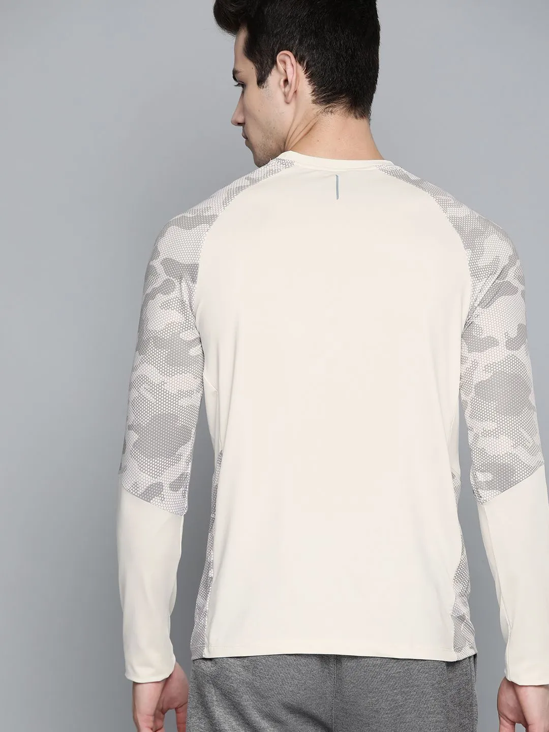 HRX By Hrithik Roshan Men Tofu Camouflage Rapid-Dry Antimicrobial  Running T-shirt
